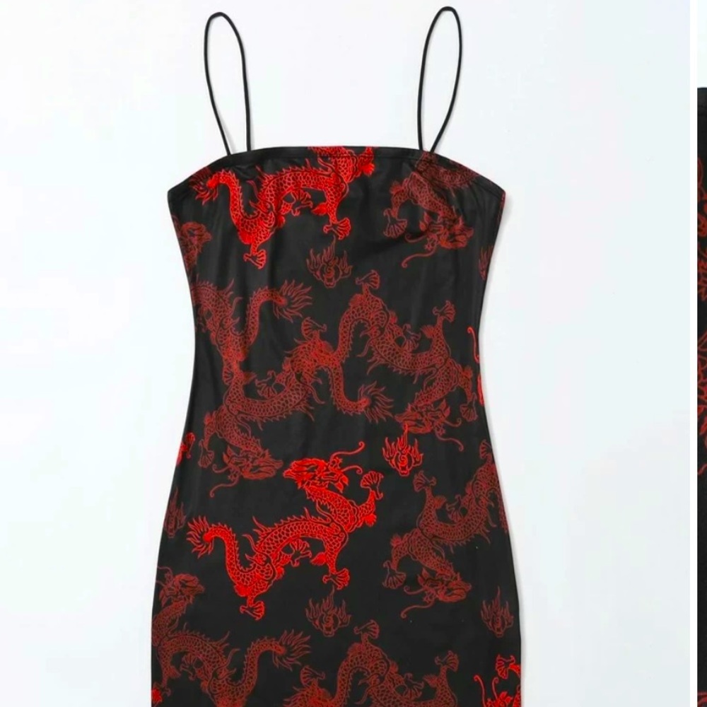 size: (xs) small can fit as well